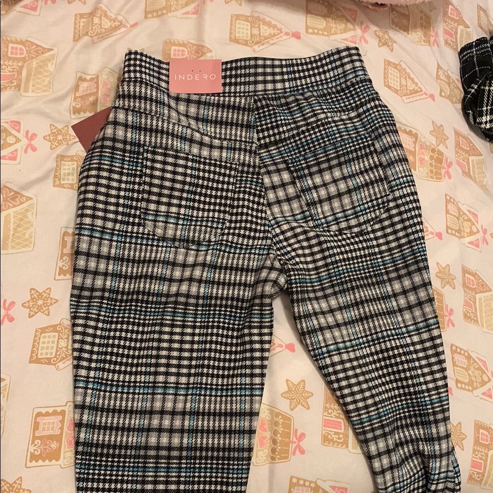 Black and Blue Leggings with Geometric Design